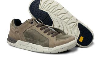 广东中山市哪个镇服装厂多 中山外贸服装批发